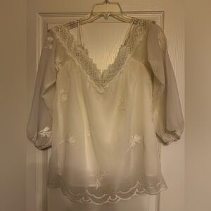 WAYF Women’s White Lace Blouse Long Shear Sleeve Open Shoulder Embroidered Sz M